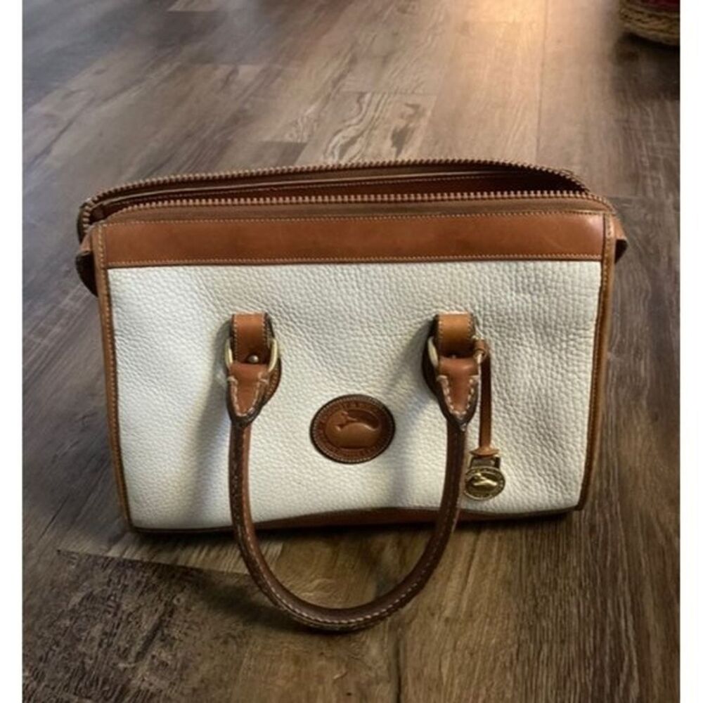 Dooney Bourke Vintage All Weather Off White Leather Purse Satchel Hand Bag